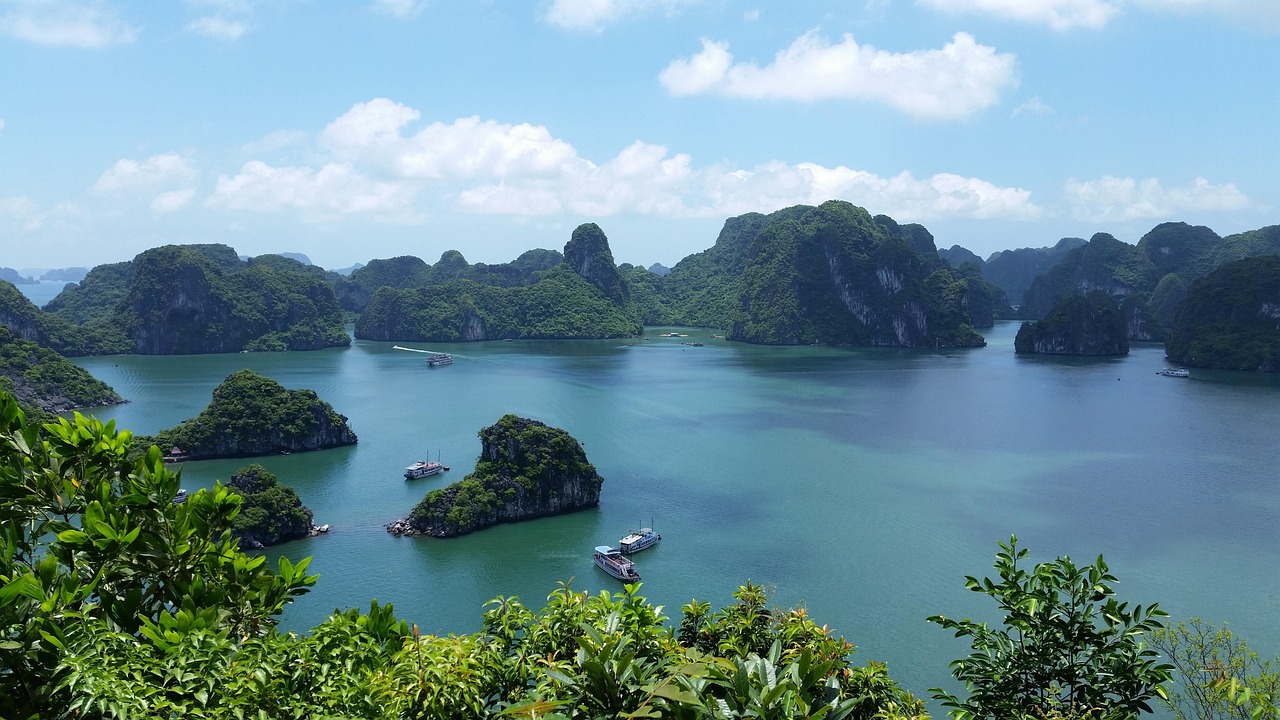 ハロン湾（Pixabay / Webkims）