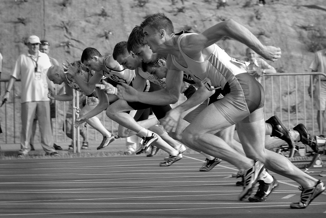 Wトレックの険しい山道を歩くトレッカーたち