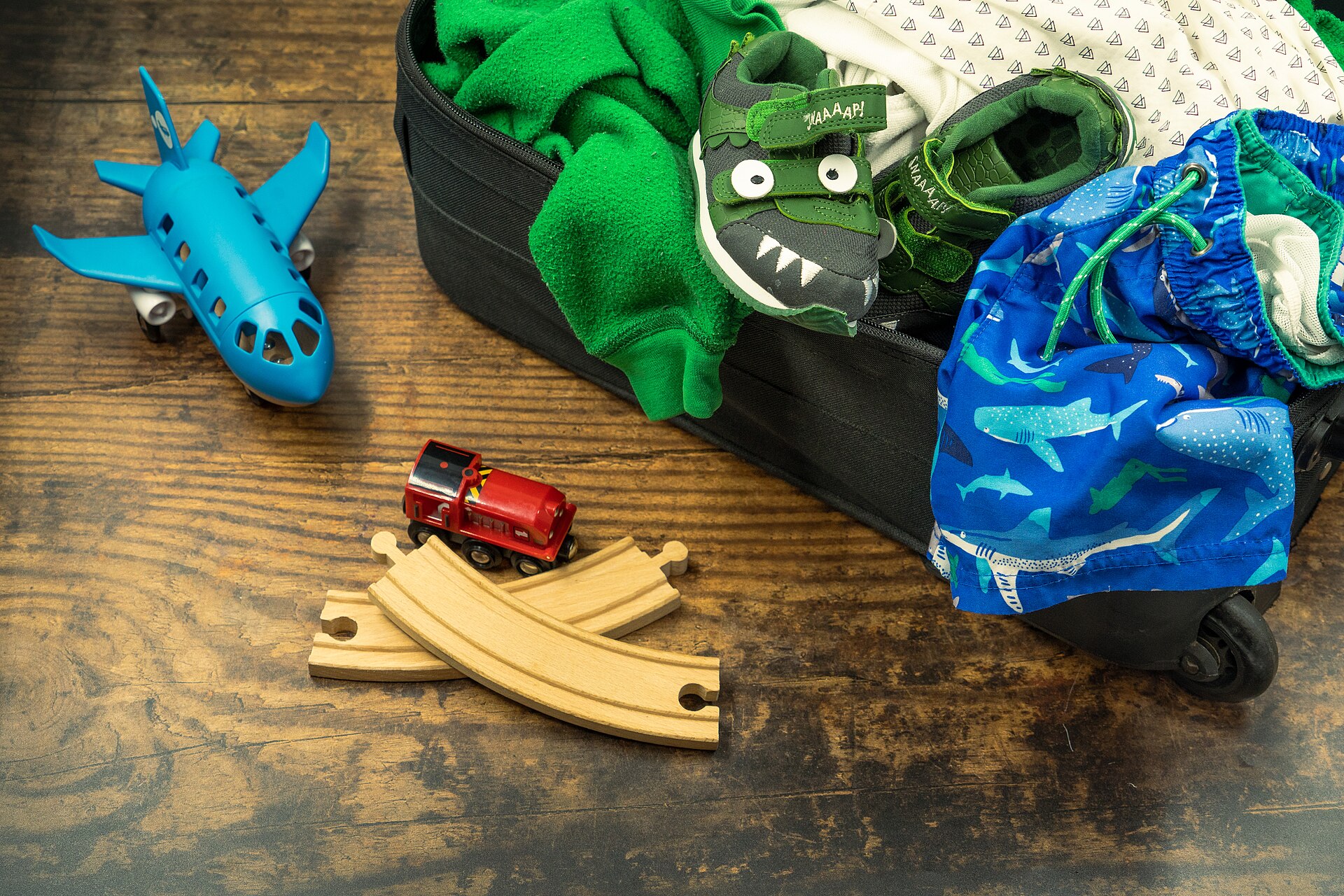 suitcase luggage travel bag