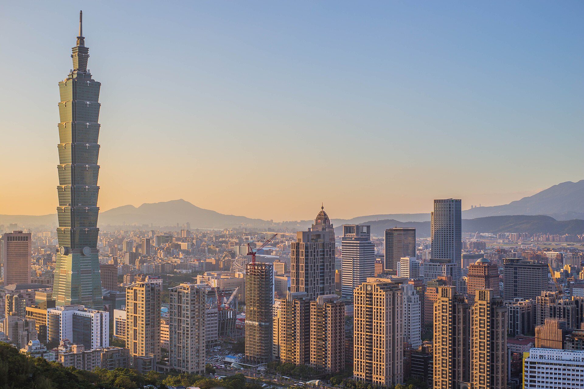taipei skyline travel cost